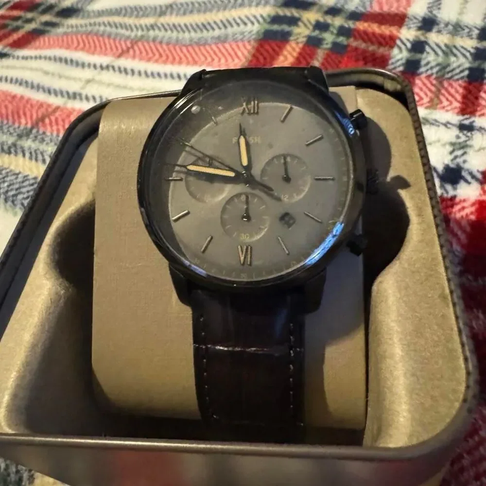 Fossil Men's Brown and Silver Watch